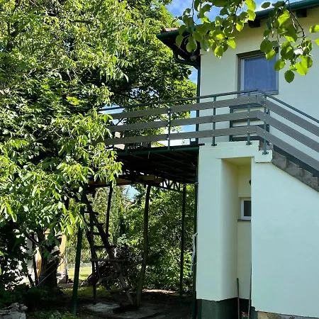 Lombliget Apartman